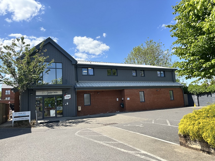 Exterior view of Vets Now Winchester host practice