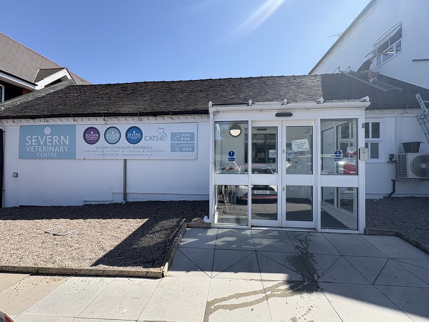 Exterior view of Vets Now Worcester host practice