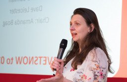 Image of Amanda Boag at Vets Now Congress