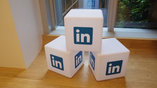 Image of LinkedIn logo for Vets Now article on social media